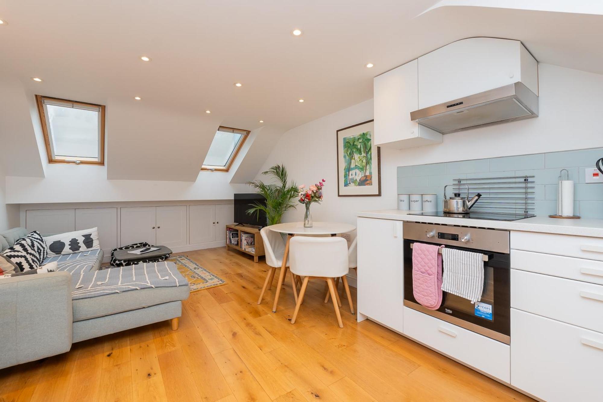 The Old Wire Factory - 2 Bed, Close To City Centre, Fast Wifi, Comfortable Home From Home Bristol Exterior photo