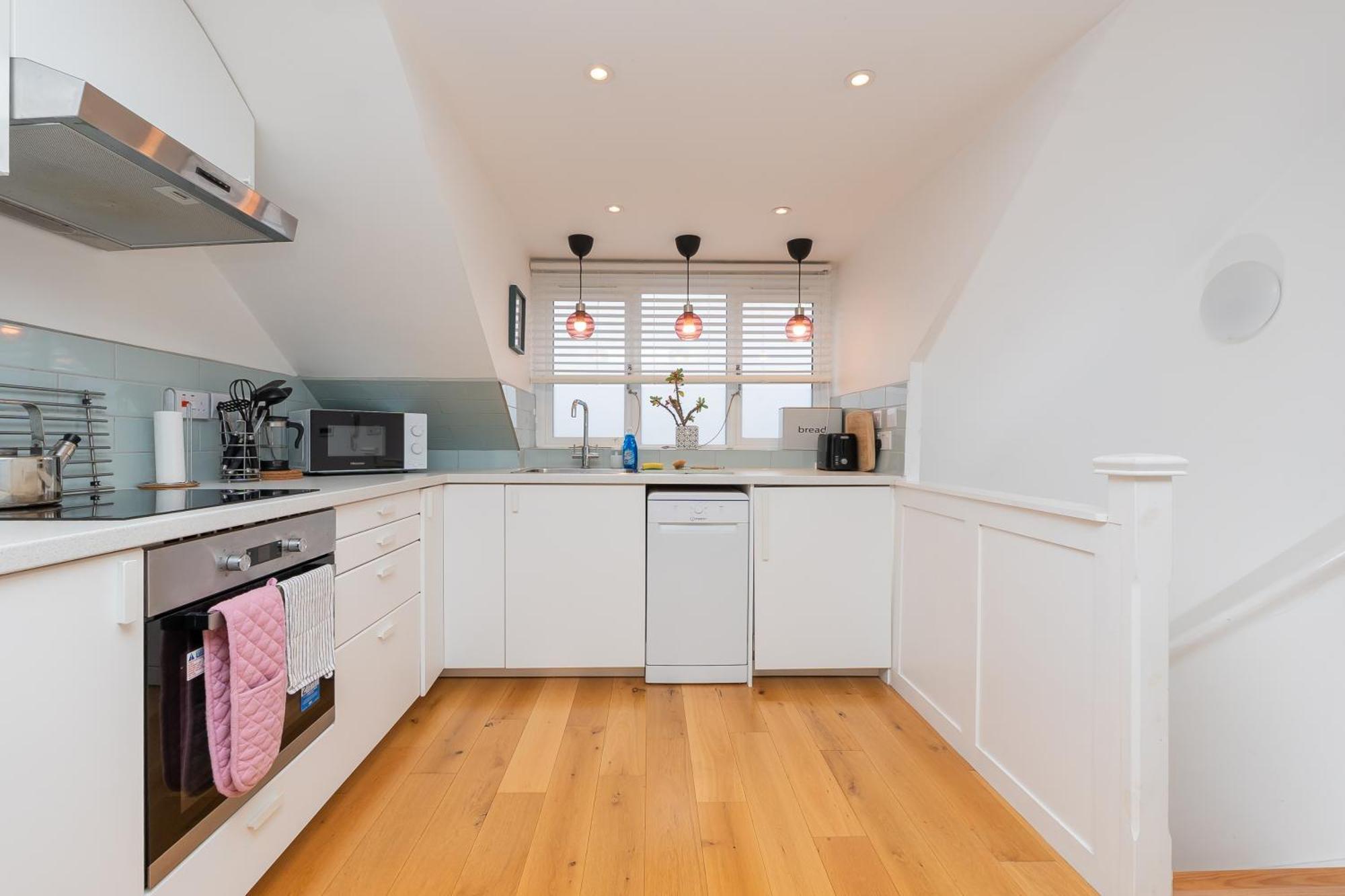 The Old Wire Factory - 2 Bed, Close To City Centre, Fast Wifi, Comfortable Home From Home Bristol Exterior photo